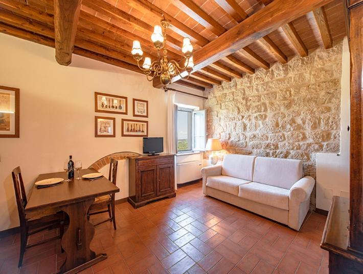 Castello Di Fulignano Soarzio Panoramic Apartment San Gimignano Bagian luar foto